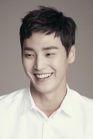 Lee Tae-hwan's poster