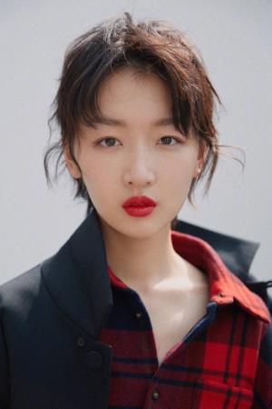 Zhou Dongyu's poster