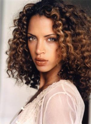 Noémie Lenoir's poster