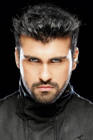 Arya Babbar's poster