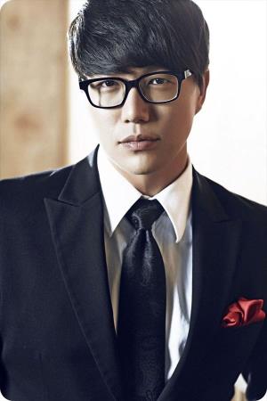 Sung Si-kyung's poster