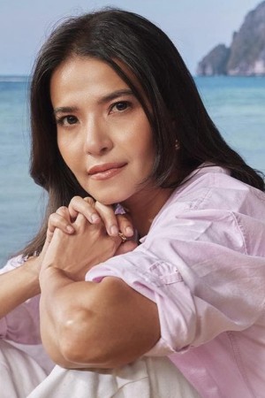 Alessandra de Rossi's poster