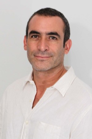 Daniel Martínez's poster
