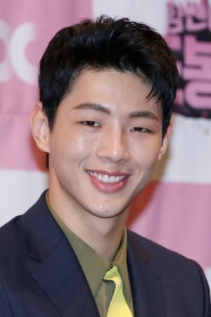 Kim Ji-soo's poster