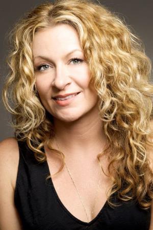 Sarah Colonna's poster