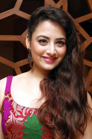 Zoya Afroz's poster