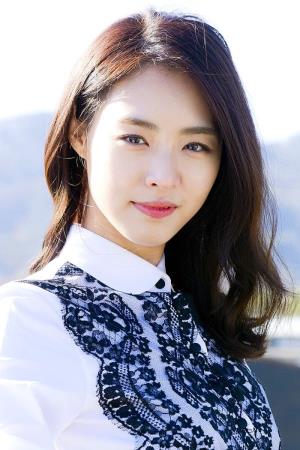 Lee Yeon-hee's poster