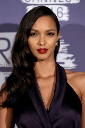 Lais Ribeiro's poster