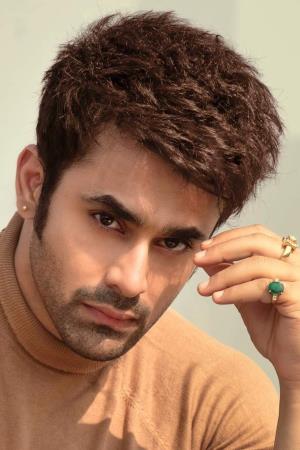 Pearl V Puri's poster