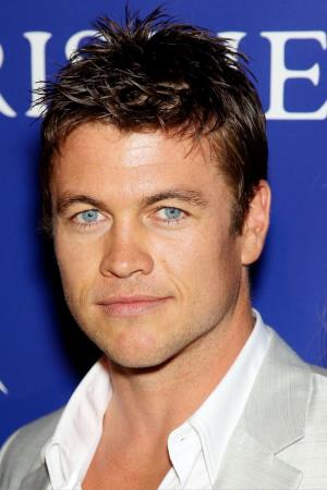 Luke Hemsworth's poster