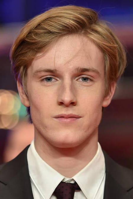 Louis Hofmann's poster