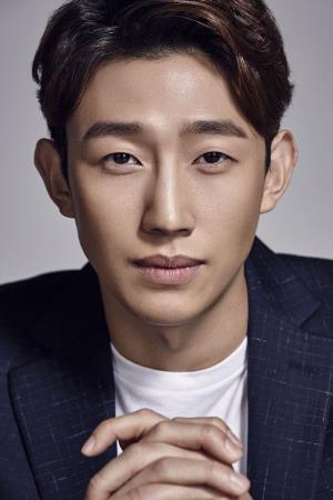 Kang Ki-young's poster